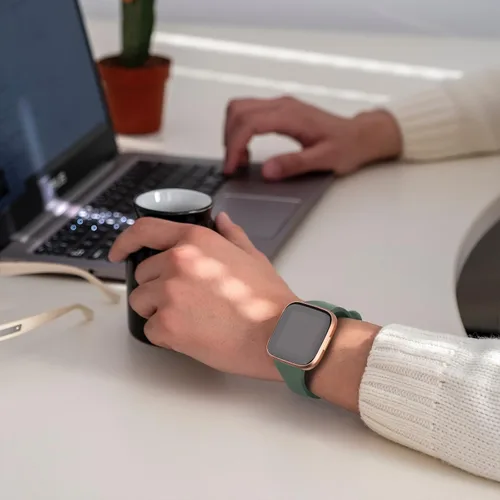 Vista 6 de Correas delgadas para Fitbit Versa 2 bandas mujeres hombres, correa de reloj impermeable de silicona suave de repuesto para reloj inteligente Fitbit