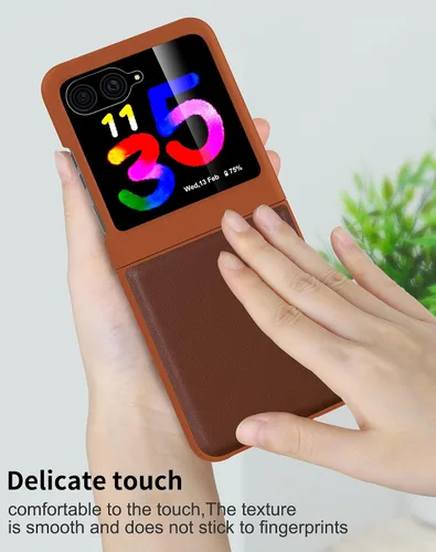 Vista 4 de Funda delgada de piel sintética para Motorola Razr Plus 2023, [cubierta frontal transparente + parte trasera de cuero duro de policarbonato] Marrón
