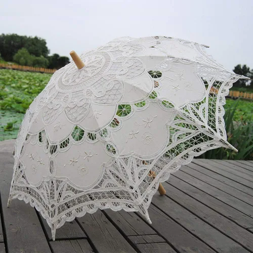 Vista 5 de Sombrilla de encaje para boda de algodón blanco con mango de madera para decoración
