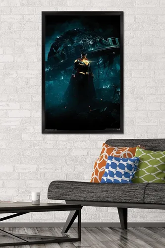 Vista 2 de Trends International DC Comics VIdeo Game - Injustice: Gods Among Us 2 - Póster de pared de Superman Key Art, 22.375 x 34 pulgadas, versión Versión