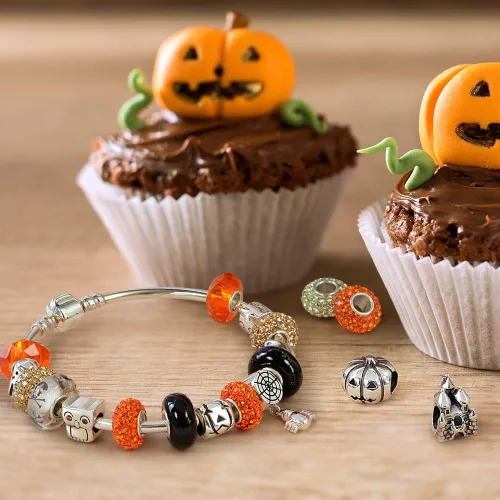 Vista 4 de Spooky Halloween Jack O Lantern Pumpkin Scarecrow Squash Vegetable Garden Food Heart Eyes Charm Bead Women Teen Oxidized .925 Sterling Silver For