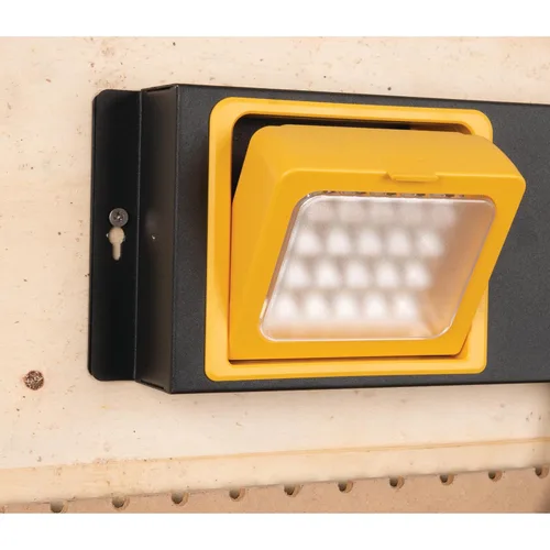 Vista 7 de Estación de potencia de grado comercial Performance Tool W2279 con 6 tomas de corriente, 2 puertos USB, soporte incorporado y luces LED, ideal