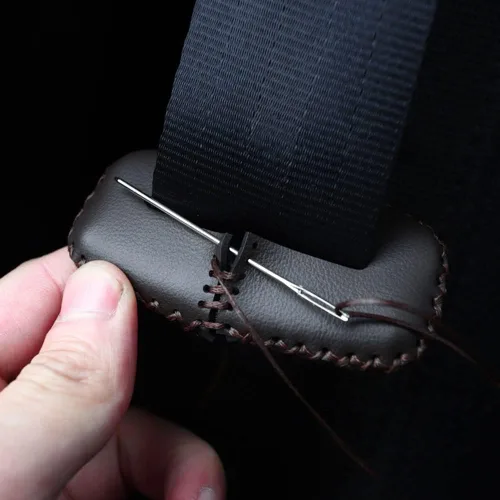 Vista 4 de Funda de hebilla para cinturón de seguridad, funda silenciadora para cinturón de seguridad, 5 piezas de funda protectora con clip para cinturón