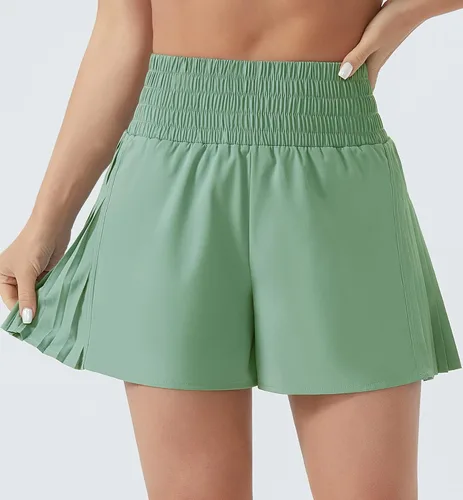 Vista 2 de THE GYM PEOPLE Pantalones cortos de entrenamiento de cintura alta para mujer, plisados, con forro de malla y bolsillo con cremallera