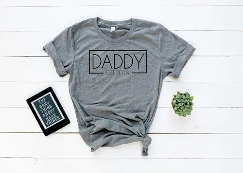 Vista 2 de Mommy and Daddy Shirt - Mom and Dad Shirts - New Mom Shirt - New Dad Shirt - Pregnancy Reveal Shirt - Pregnancy Announcement Shirts D317