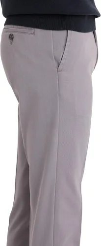 Vista 3 de DOCKERS Pantalones Khaki de Corte Ajustado Fácil para Hombre
