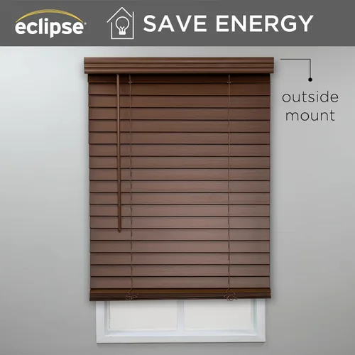 Vista 5 de Eclipse Persianas de madera falsa de 2 pulgadas, 21" de ancho x 64" de largo en roble oscuro - Persianas sin cordones, certificadas como seguras