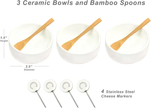 Vista 4 de Tabla de cortar de queso/embutidos de bambú grabada personalizada, incluye 3 cuencos de cerámica con cucharas de bambú, marcadores de queso