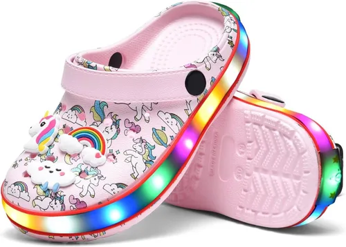 Vista 5 de XPKWS Zuecos para niños pequeños, niños y niñas, zapatos de jardín con luces LED, sandalias ligeras con luces, antideslizantes, de secado rápido