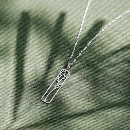 Vista 2 de Boma Collar con colgante de silueta de árbol rectángulo de plata esterlina, 20 pulgadas, Metal