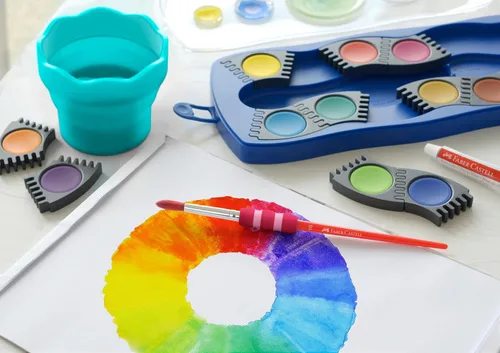 Vista 4 de Faber-Castell Juego de pinceles de pintura de agarre suave, pinceles de pintura para niños, 4 pinceles surtidos para acuarela y pintura al temple