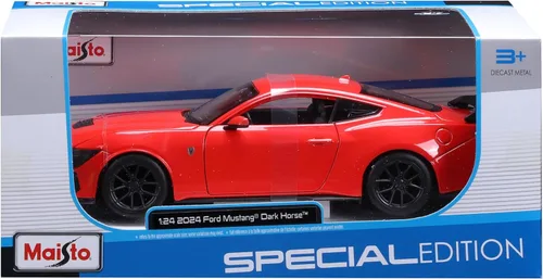 Vista 7 de Maisto 1:24 Edición Especial 2024 Ford Mustang Darkhorse, Azul Vapor
