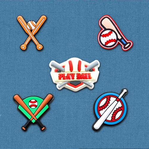 Vista 4 de Xaldrichasta Dijes de zapatos de béisbol para zuecos, diferentes sandalias a juego, pulseras, pulseras y dijes de zapatos de pelota deportiva