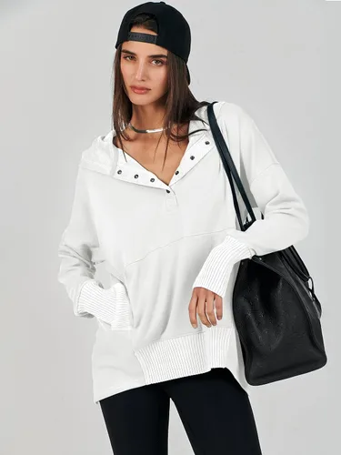 Vista 3 de ANRABESS Sudadera casual con botones y cuello en V para mujer, sudadera de gran tamaño con capucha y bolsillos