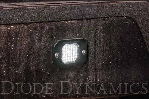 Vista 3 de Diode Dynamics SSC1 Sport Cápsula LED Blanca de Montaje Empotrado (par), Flood con Retroiluminación Ámbar