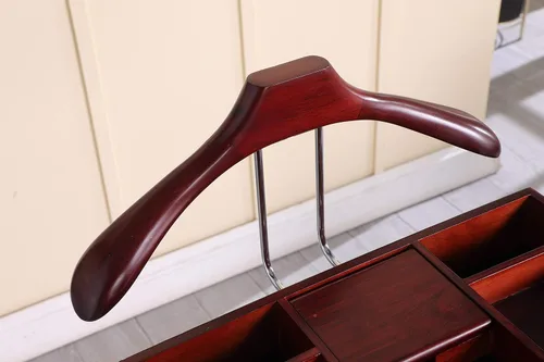 Vista 4 de Proman Products VL16646 Valet Stand, Caoba