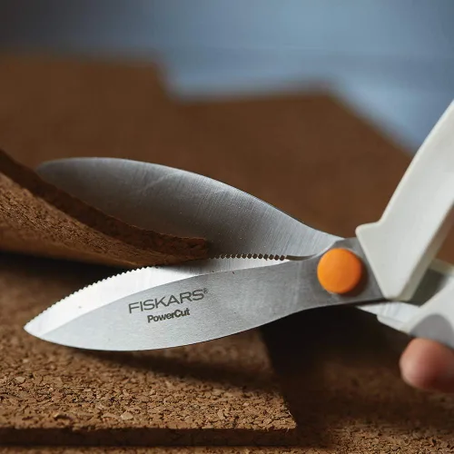 Vista 6 de Fiskars SoftGrip PowerCut Tijeras de tela y medios mixtos, tijeras resistentes de 8 pulgadas para tela, cartón, corcho, metal decorativo y corte