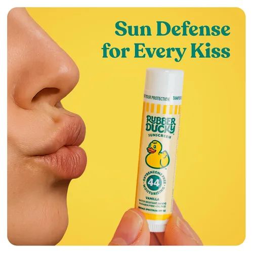 Vista 3 de Rubber Ducky Bálsamo labial con SPF 44, protector solar resistente al agua Vegano, sin tintar, sabor a vainilla, con vitamina E Todas