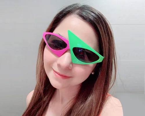 Vista 7 de Novelty Party Sunglasses 80s Asymmetric Glasses Neon Glasses for Hip Hop Dance Halloween Party