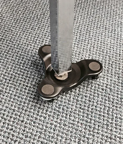 Vista 3 de Rodillos de 3 ruedas 6 pulgadas marca Shepherd Hardware negro 9299
