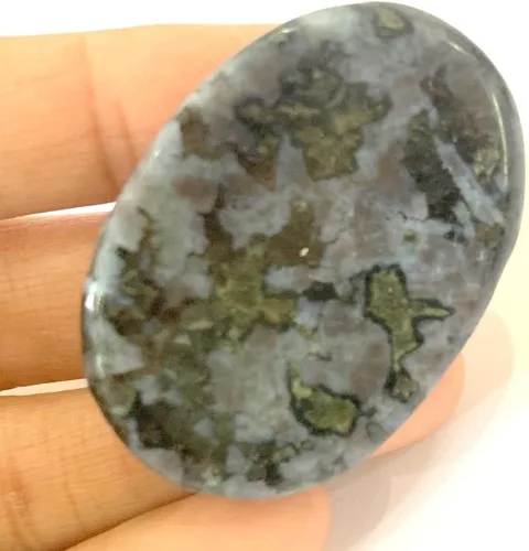 Vista 20 de Hermosa piedra de pulgar curativa de amatista para el pulgar, piedra de pulgar para el bienestar, reiki, Feng Shui, regalos tranquilos, perfecto