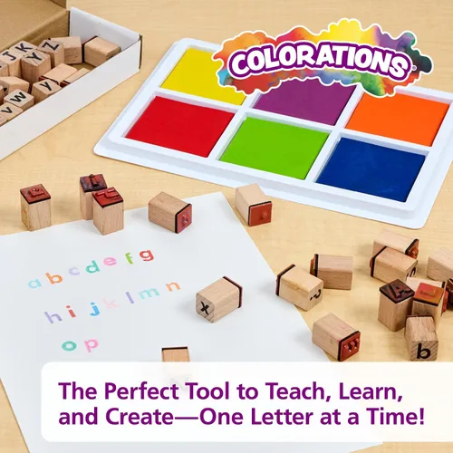 Vista 7 de Colorations® Juego de sellos de goma para niños en mayúsculas y minúsculas, 56 piezas, aprende el alfabeto y la puntuación, sellos ABC, uso escolar