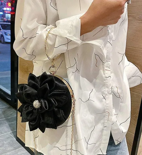 Vista 3 de Obosoyo Bolso de mano con diamantes de imitación en forma de flor para mujer, bolso redondo de satén suave, bolso de mano para fiesta de boda, bolso