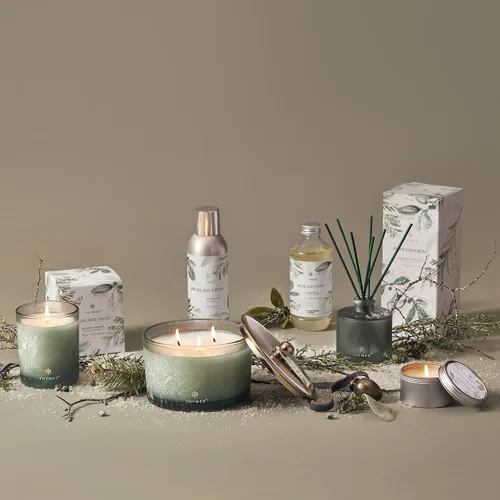 Vista 7 de Thymes Petite - Conjunto de Difusor Reed de Aceite – Incluye Varillas Reed Difusoras, Aceite de Fragancia y Botella de Vidrio – Decoración de Lujo