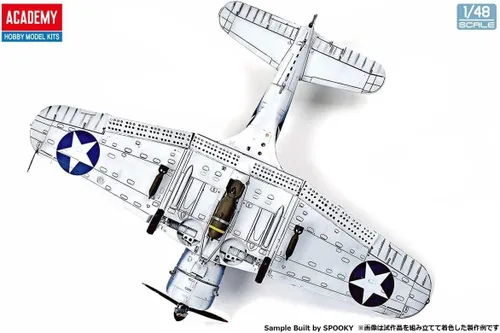 Vista 7 de Academy 12345 1/48 US Navy SBD-3 Dauntless, Operación Midway Modelo de plástico, color moldeado