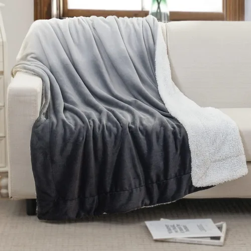 Vista 2 de Elegant Comfort Manta, Manta Reversible de Franela Sherpa, Ultra-Suave, Mullida, Acogedora y Afelpada - Manta Decorativa Ligera para Todas las Gris