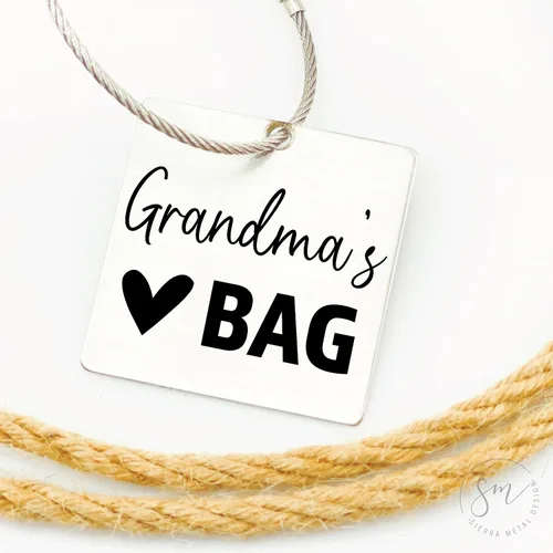 Vista 7 de Grandma Luggage Tag Personalized Luggage Tag Personalized Name Traveler Traveling Gift Luggage Tag Gma Grams Nana Mimi G-Ma Grandkids Names