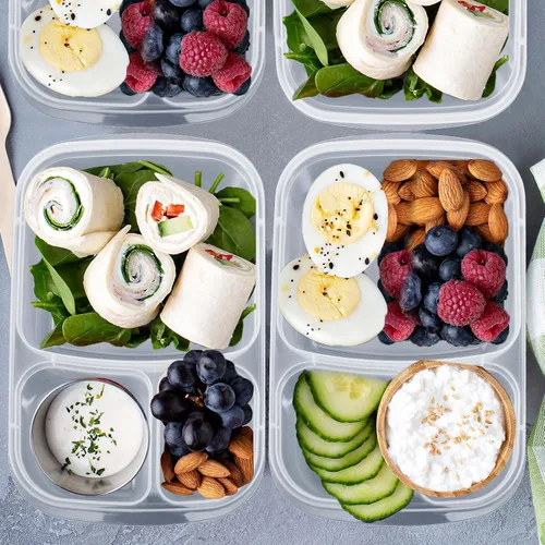 Vista 6 de Tanlade Lonchera Bento reutilizable de 37 onzas, 6 unidades, 3 compartimentos, recipientes de plástico para preparación de comidas, 12 recipientes