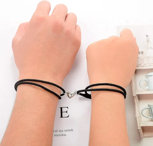 Vista 4 de Dlihc 2 pulseras para parejas para mujeres y hombres, pulseras de corazón para parejas, pulseras a juego para mejor amigo, novio y novia