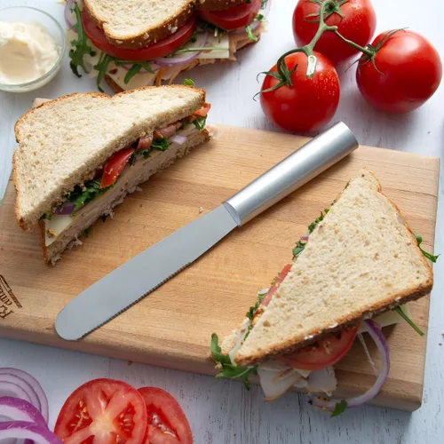 Vista 6 de Rada Cubertería Super Spreader - Cuchillo para esparcir hecho de acero inoxidable con mango de aluminio cepillado fabricado en Estados Unidos