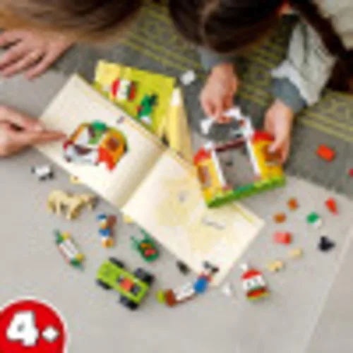 Vista 2 de LEGO Disney Mickey and Friends Mickey Mouse & Donald Duck's Farm 10775 Kit de construcción; un juego creativo para niños; nuevo 2021 (118 piezas)
