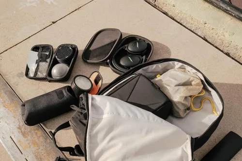 Vista 2 de Moment Mochila Everything – Bolsa resistente a la intemperie para cámara y laptop de 17 o 21 litros [Gen 2, negro, 17L]
