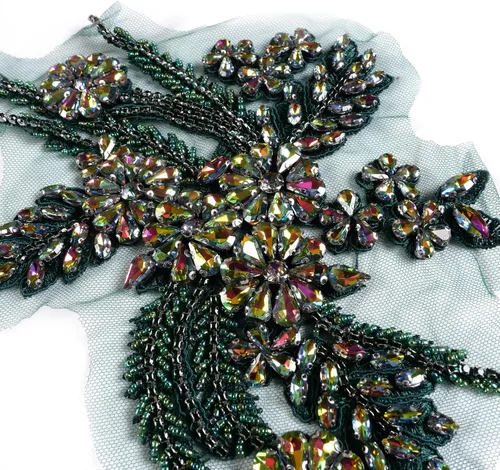 Vista 3 de Parches de Apliques de Ropa DIY con Cuentas de Pedrería Hechos a Mano, Aplique con Cuentas para Decoración de Vestido de Novia Color Verde Oscuro AB
