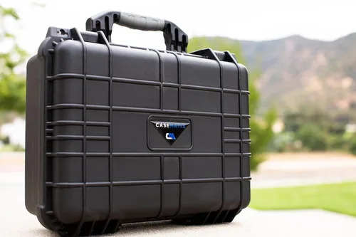 Vista 6 de CASEMATIX Waterproof Travel Case Compatible with VR Gaming Headset & Accessories - 16" Hard Shell Crushproof & Lockable Case Storage with