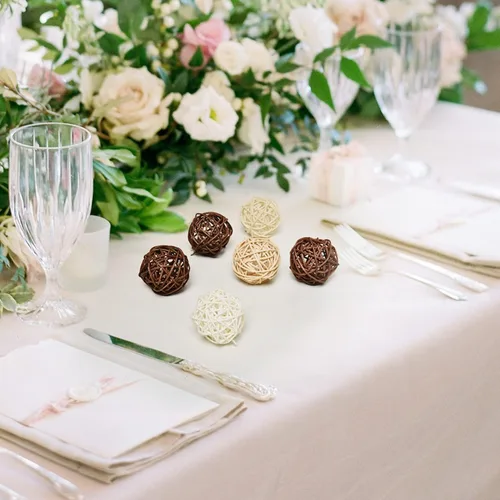 Vista 4 de Pomeat 15 bolas de mimbre de ratán decorativas para decoración de mesa, decoración de fiesta de boda, bolas decorativas para centros de mesa