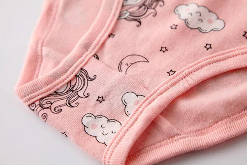 Vista 4 de KikizYe Bragas de algodón suave para niñas pequeñas y grandes, ropa interior surtida