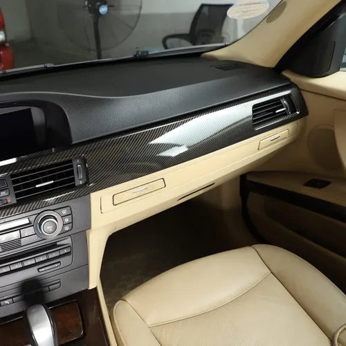 Vista 3 de YIWANG Calcomanías de fibra de carbono para el interior del tablero de instrumentos para BMW Serie 3 E90 2005-2012 LHD Auto Accesorios