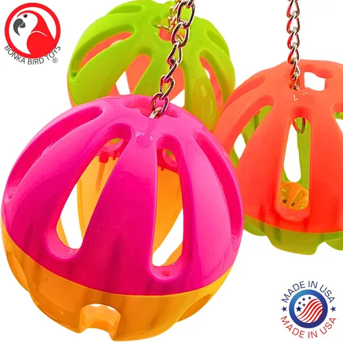 Vista 5 de Bonka Bird Toys 1479 Enorme plástico de tres bolas de 14 x 9 pulgadas, juguete colgante para guacamayos, cacatúas, grises africanos, hecho