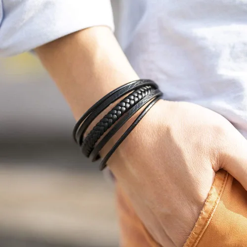 Vista 6 de murtoo Pulsera de cuero para hombre con cierre de cuero de vaca multicapa trenzada para hombre