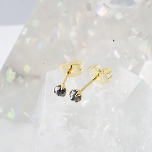 Vista 6 de HONEYCAT Pequeños pernos solitarios de punta de mineral de hierro Joyería minimalista y delicada Oro