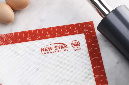 Vista 6 de New Star 1029017 - Tapete de silicona antideslizante para repostería, extra grande con medidas, 16 x 26 pulgadas, certificado NSF