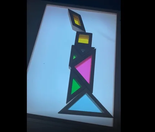 Vista 3 de BOHS Translucent Tangram, tarjetas multilingües, 1 pulgada de grosor