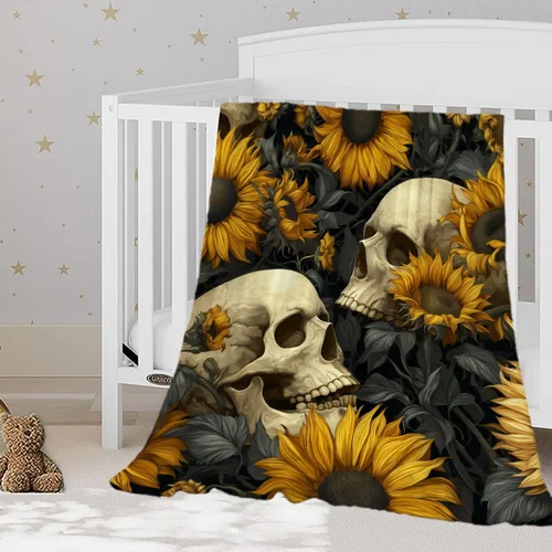 Vista 22 de YeeJu Manta de Halloween pequeña de fantasma espeluznante negro, manta de Halloween para bebé, manta acogedora suave y ligera de felpa de forro