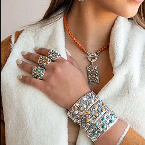 Vista 4 de American West - Pulsera de plata de ley para mujer, diseño de petroglifo, tallas S, M o L