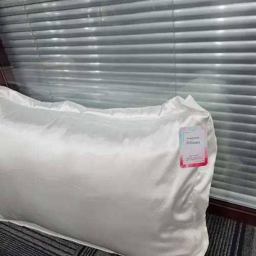 Vista 3 de YuanbaoJjy Las almohadas disfrutan de una comodidad maravillosa descubre nuestras lujosas almohadas apoyo, felpa y el compañero perfecto para dulces
