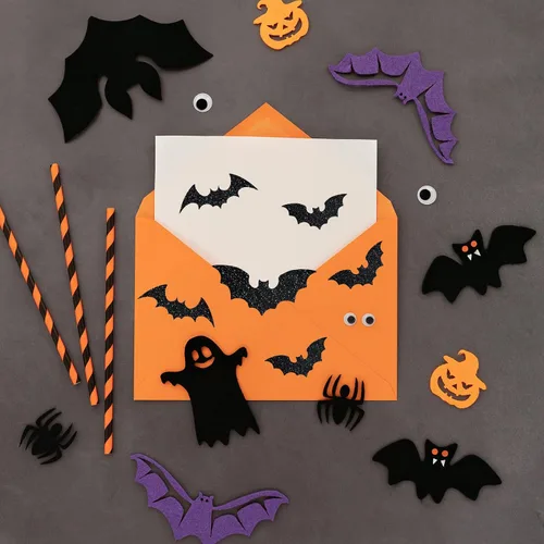 Vista 4 de AnyDesign 300 etiquetas adhesivas de murciélago de Halloween, 15 hojas autoadhesivas con patrón de murciélago con purpurina negra para tarjetas
